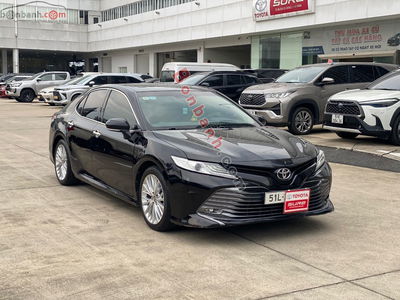 Xe Toyota Camry 2.5Q 2021