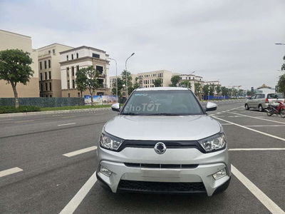 Ô tô SsangYong Tivoli 1.6AT 2015 màu Bạc