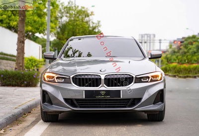 Xe BMW 3 Series 320i Sport Line 2024