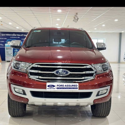 Ford Everest Titanium 4x2 2020 - 35000 km