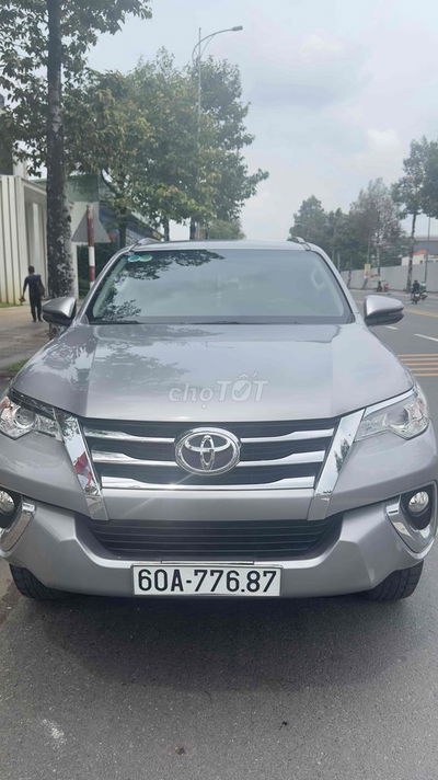 Toyota Fortuner 2020 máy xăng nhập khẩu