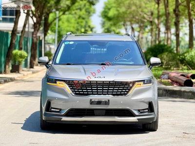 Xe Kia Carnival Signature 2.2D 2023