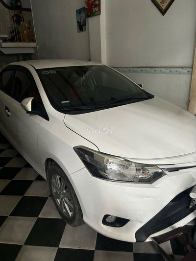 Toyota Vios 2018 số tự động màu trắng