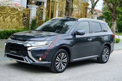 Xe Mitsubishi Outlander 2.0 CVT 2022