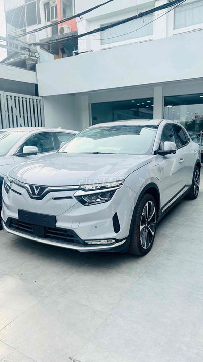 VinFast VF8 2025 Plus