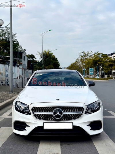 Xe Mercedes Benz E class E300 AMG 2020
