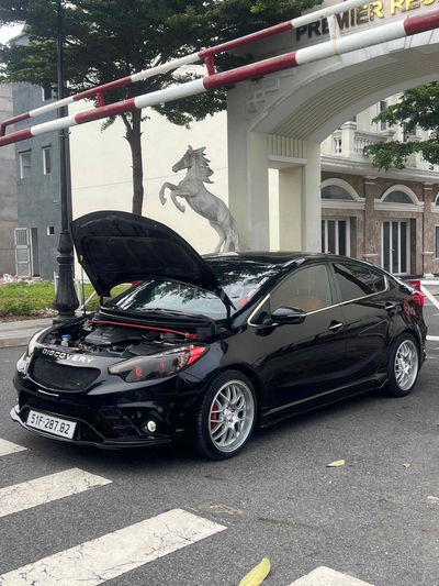 Kia K3 dklđ 2016 dọn bằng vf3 có nâng hạ gầm cả100