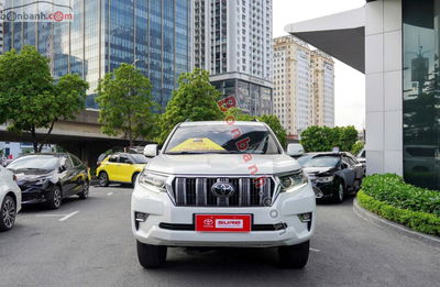 Xe Toyota Prado VX 2.7L 2022