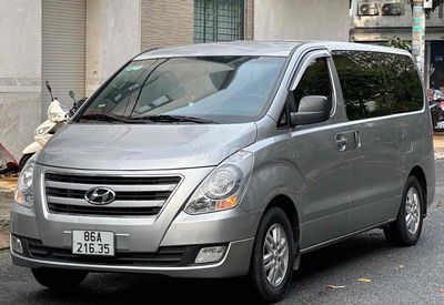 Hyundai Grand Starex 9 chỗ 2017 - 141000 km