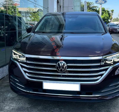 Xe Volkswagen Viloran Luxury 2024