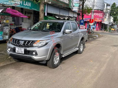 Xe Mitsubishi Triton 4x2 AT 2019
