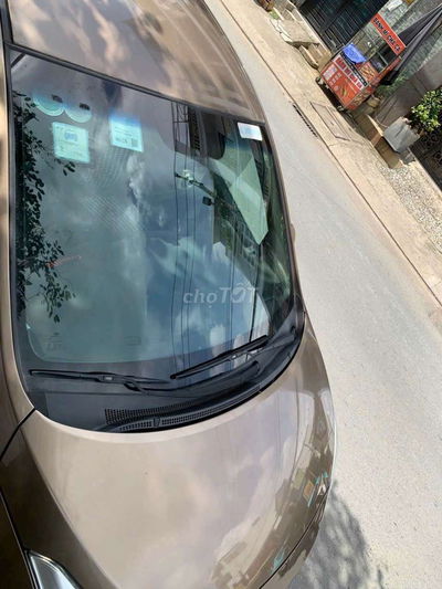 Cần bán Hyundai i10