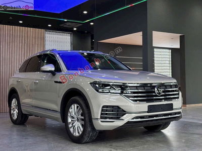 Xe Volkswagen Touareg Elegance 2.0 TSI 2023