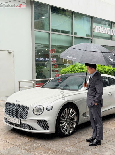 Xe Bentley Continental GT V8 2022