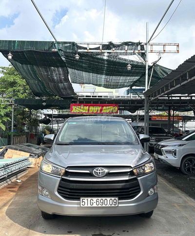 Toyota Innova 2.0E 2018 - 118,000km