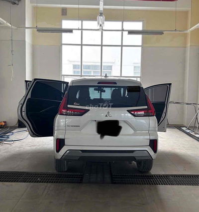 Xpander Premium 2025 odo 8100km