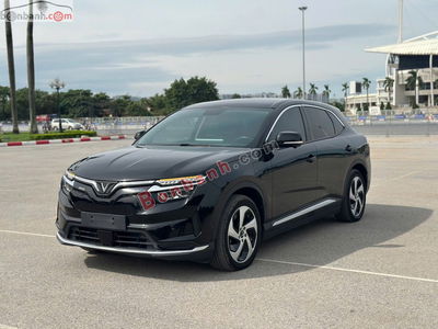 Xe VinFast VF8 S 2024