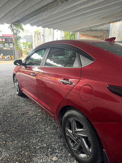 2022 đặt biệt, màu đỏ, như mới, xe trùm mền