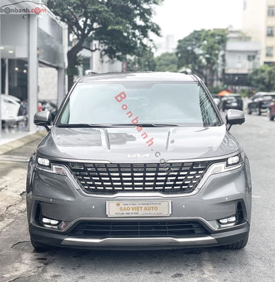 Xe Kia Carnival Premium 2.2D 7S 2024