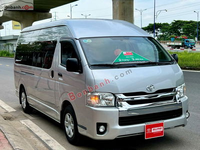 Xe Toyota Hiace 3.0 2018
