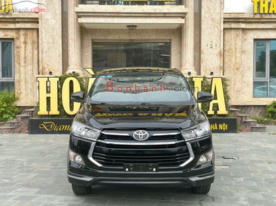 Xe Toyota Innova 2.0 Venturer 2018