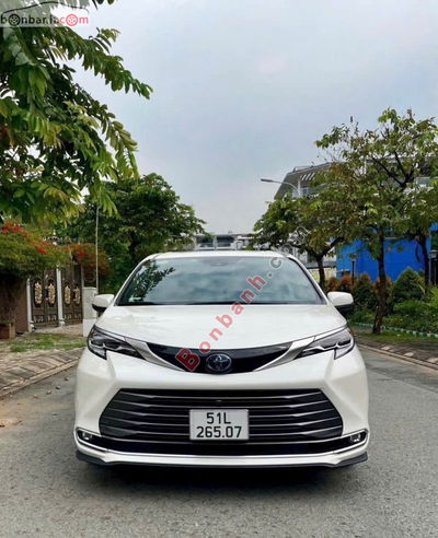 Xe Toyota Sienna Platinum 2.5 AT AWD 2021