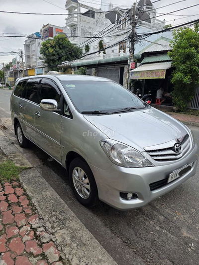 Innova 2010 G số sàn, xe gia đình