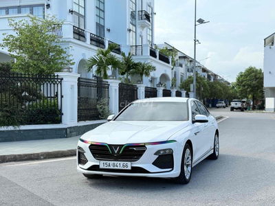Em cần bán Vinfast LuxA Base 2021 1 chủ từ mới