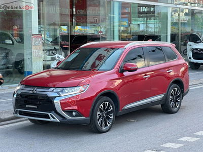 Xe Mitsubishi Outlander 2.0 CVT 2021