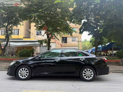 Xe Toyota Camry 2.0E 2016