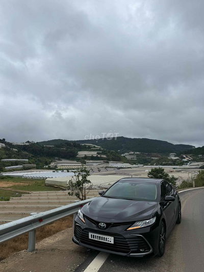 Tôi cần bán xe Camry chính chủ biển số TP. HCM