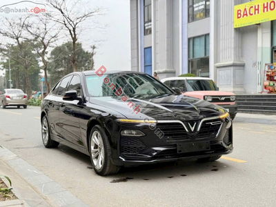 Xe VinFast Lux A 2.0 Tiêu chuẩn 2022