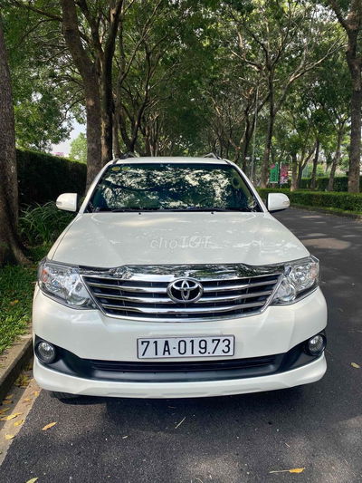 Toyota Fortuner 2.7 xăng xe bản 1 cầu
