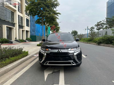 Xe Mitsubishi Outlander Premium 2.0 CVT 2022