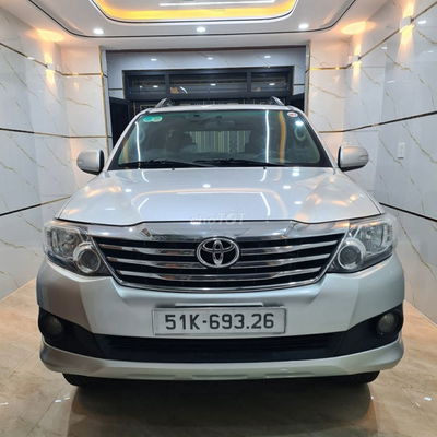 TOYOTA FORTUNER V 2013 TỰ ĐỘNG XĂNG MÁY SỐ ZIN.