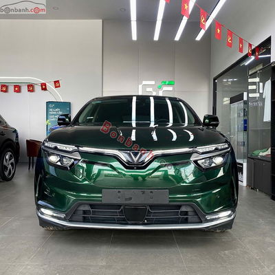 Xe VinFast VF8 Eco AWD 2024