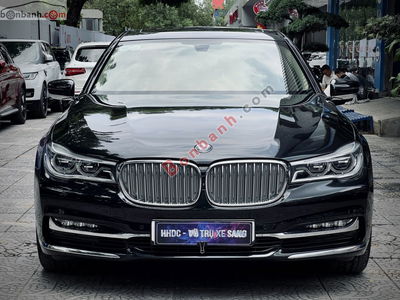 Xe BMW 7 Series 740Li 2018