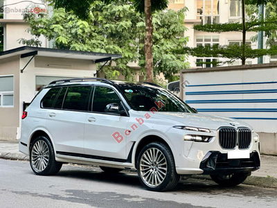 Xe BMW X7 xDrive40i M Sport 2023