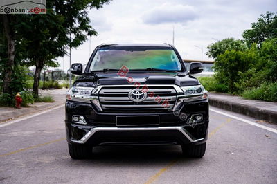 Xe Toyota Land Cruiser 4.6 V8 2020