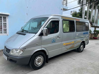 Mercedes Sprinter 6 chổ 850kg đi giờ cấm sx 2009
