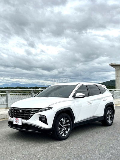 Hyundai Tucson 2023 2.0 AT Đặc biệt - 20000 km