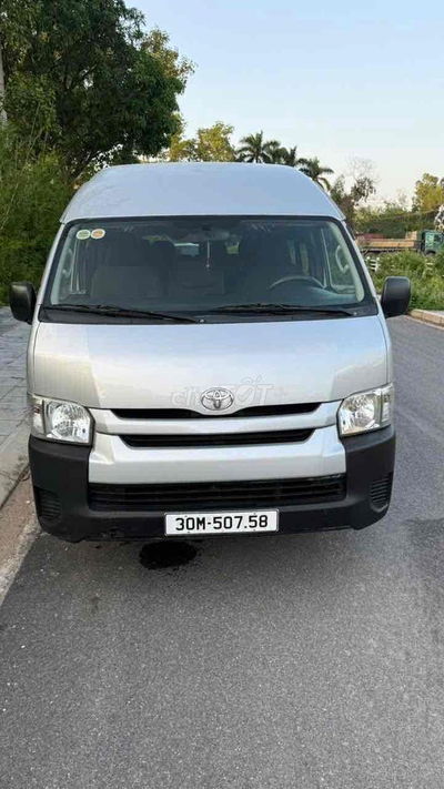 toyota hiace 2017 xe nét nội thất và điện vẫn đẹp