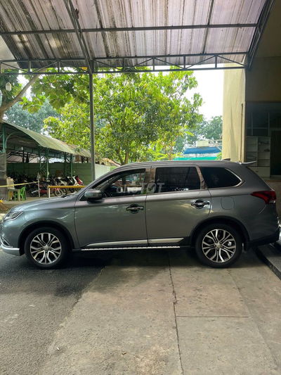 🚘 OUTLANDER – ODO 8 VẠN