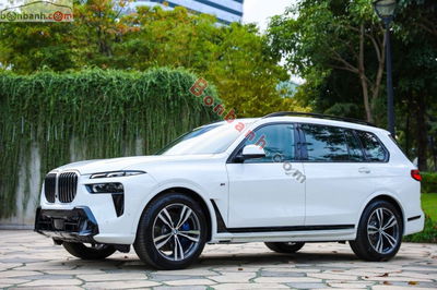 Xe BMW X7 xDrive40i M Sport 2023