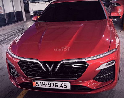 VinFast LUX A Premium 2.0 GĐ dùng đẹp như mới