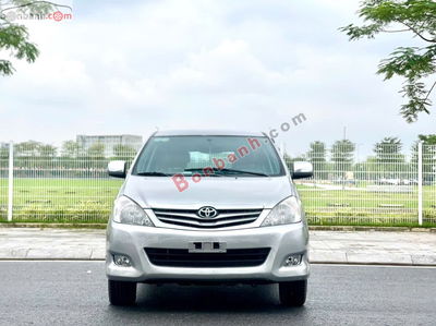 Xe Toyota Innova G 2012