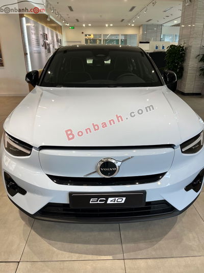 Xe Volvo EC40 Ultra 2025