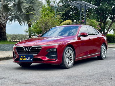 VinFast Lux A Plus 2022 - Màu đỏ - 2vkm