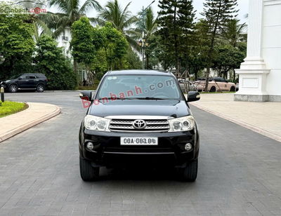 Xe Toyota Fortuner SR5 2.7 AT 2011