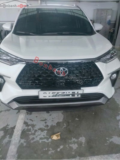 Xe Toyota Veloz top 2024